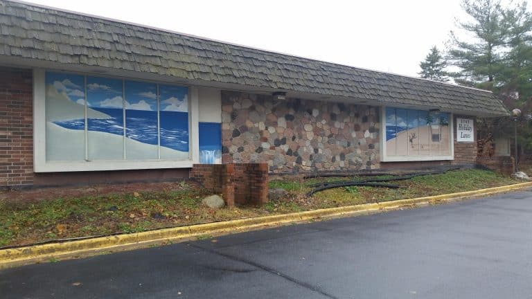 former holiday lanes in kalamazoo now a thriving conference center.